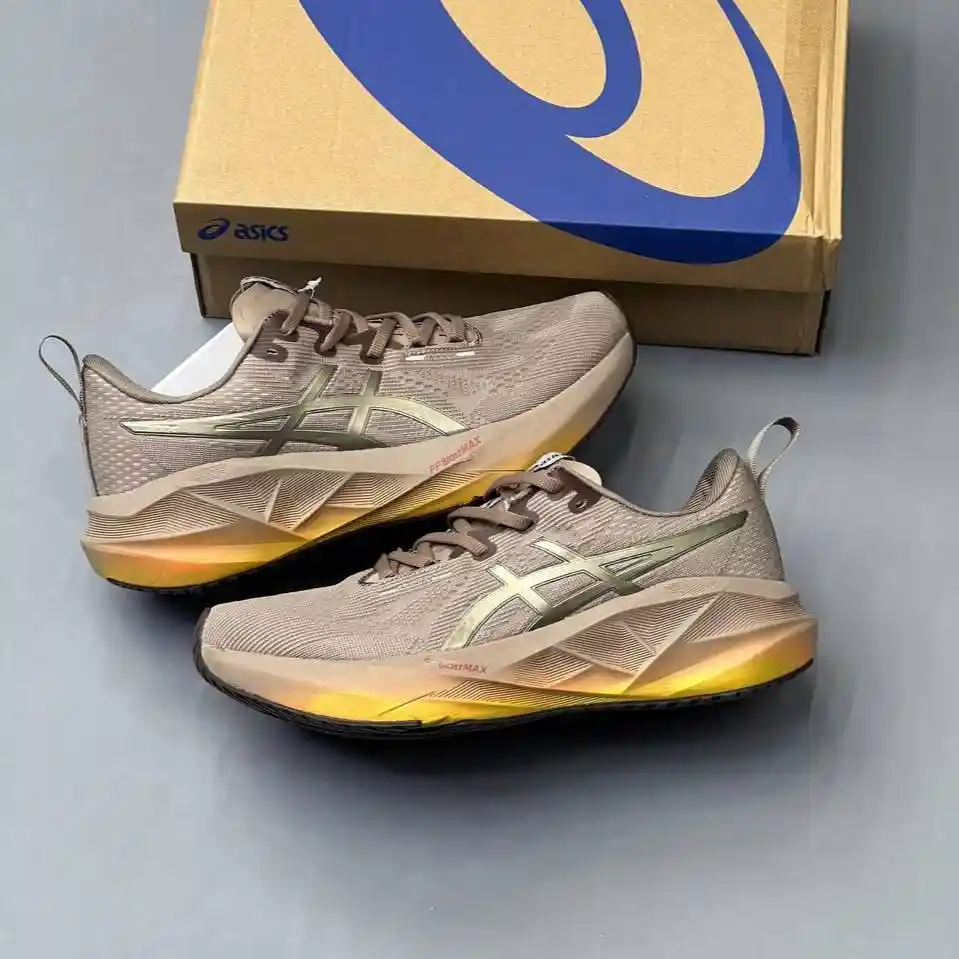 کفش اسیکس نووا بلاست ۵ قهوه‌ای طلایی Asics Novablast 5 Brown Gold